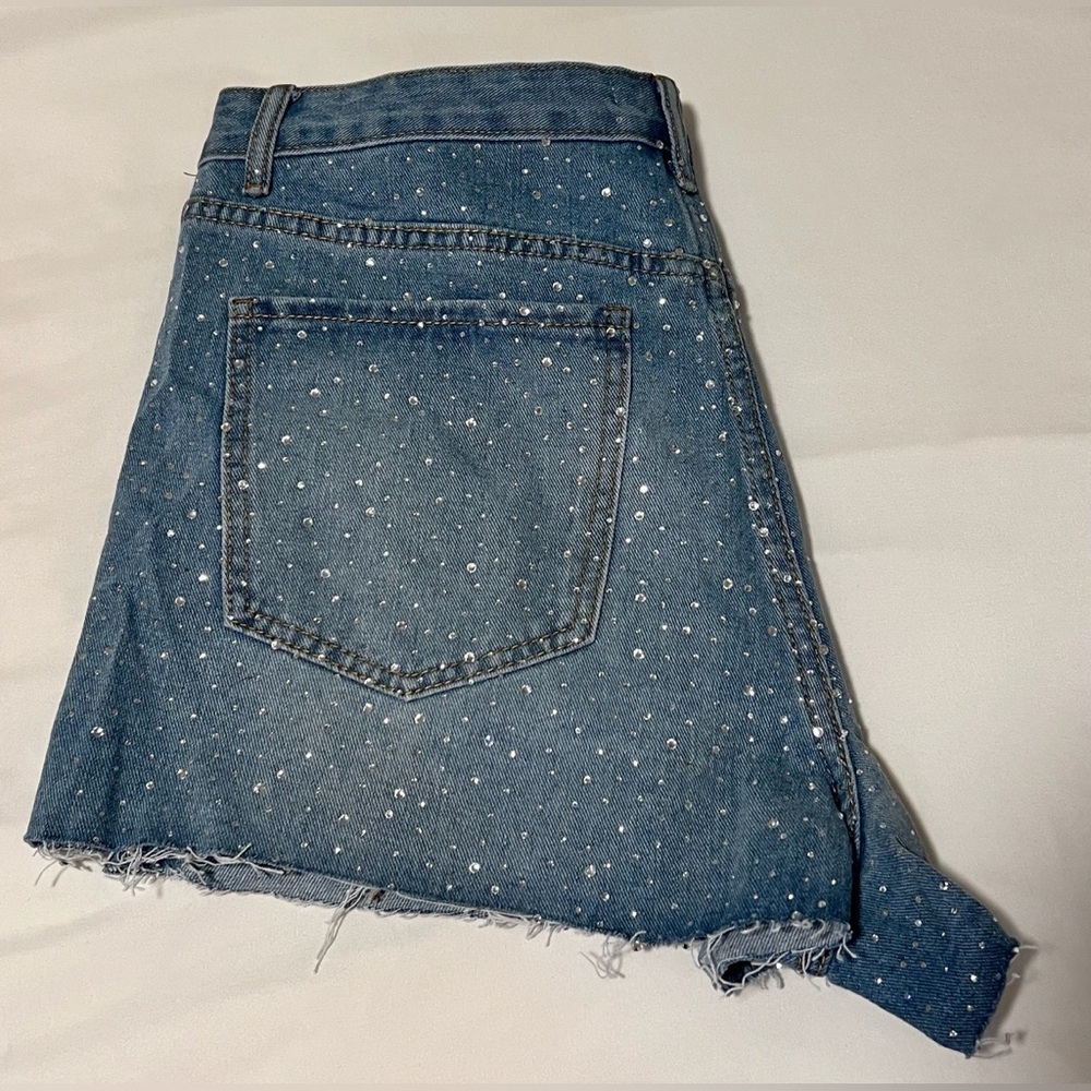 Jean shorts - Picture 2 of 3